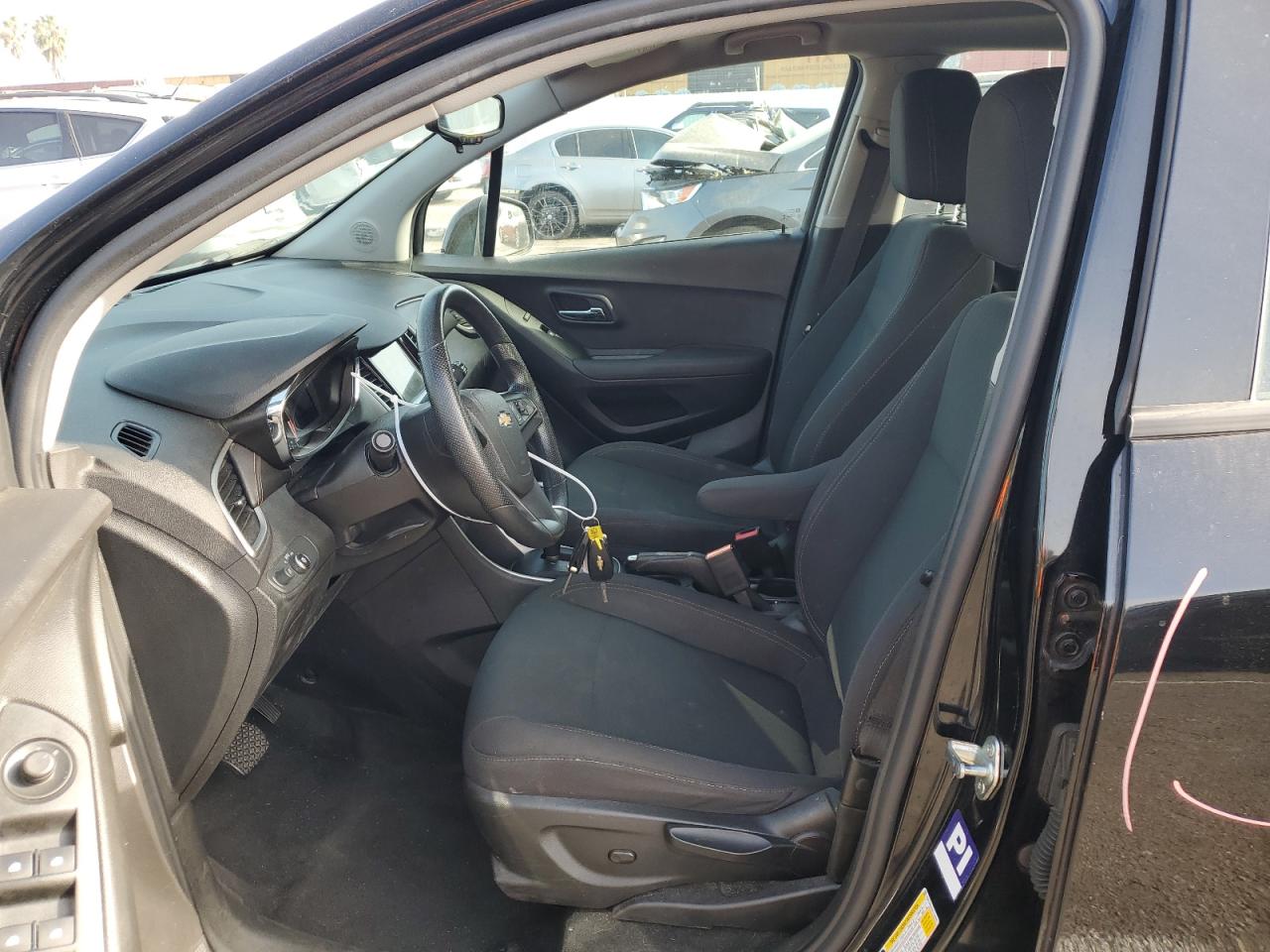 3GNCJNSB2KL216855 CHEVROLET TRAX 2019