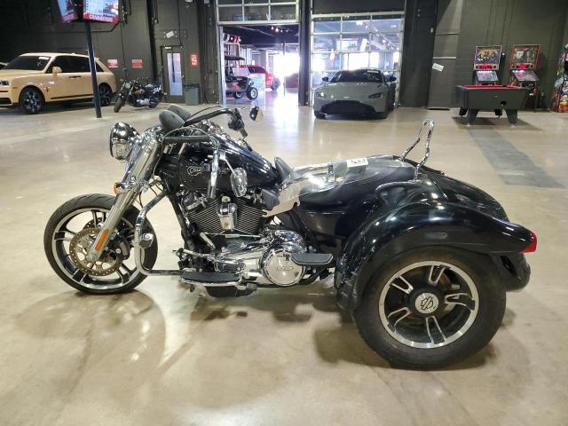 2019 HARLEY-DAVIDSON FLRT 1HD1MCP19KB858260
