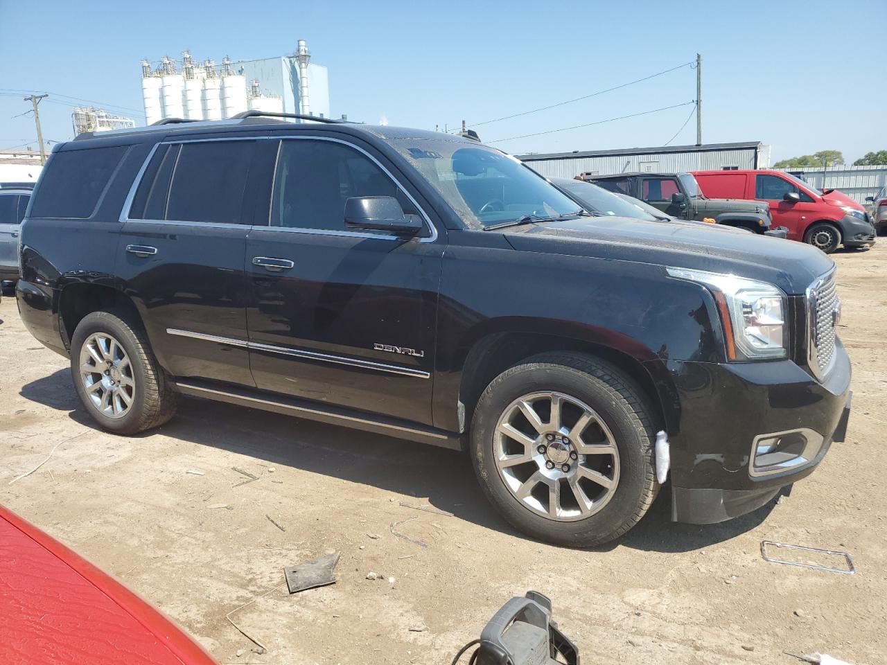 2015 GMC Yukon Denali vin: 1GKS2CKJ4FR145741