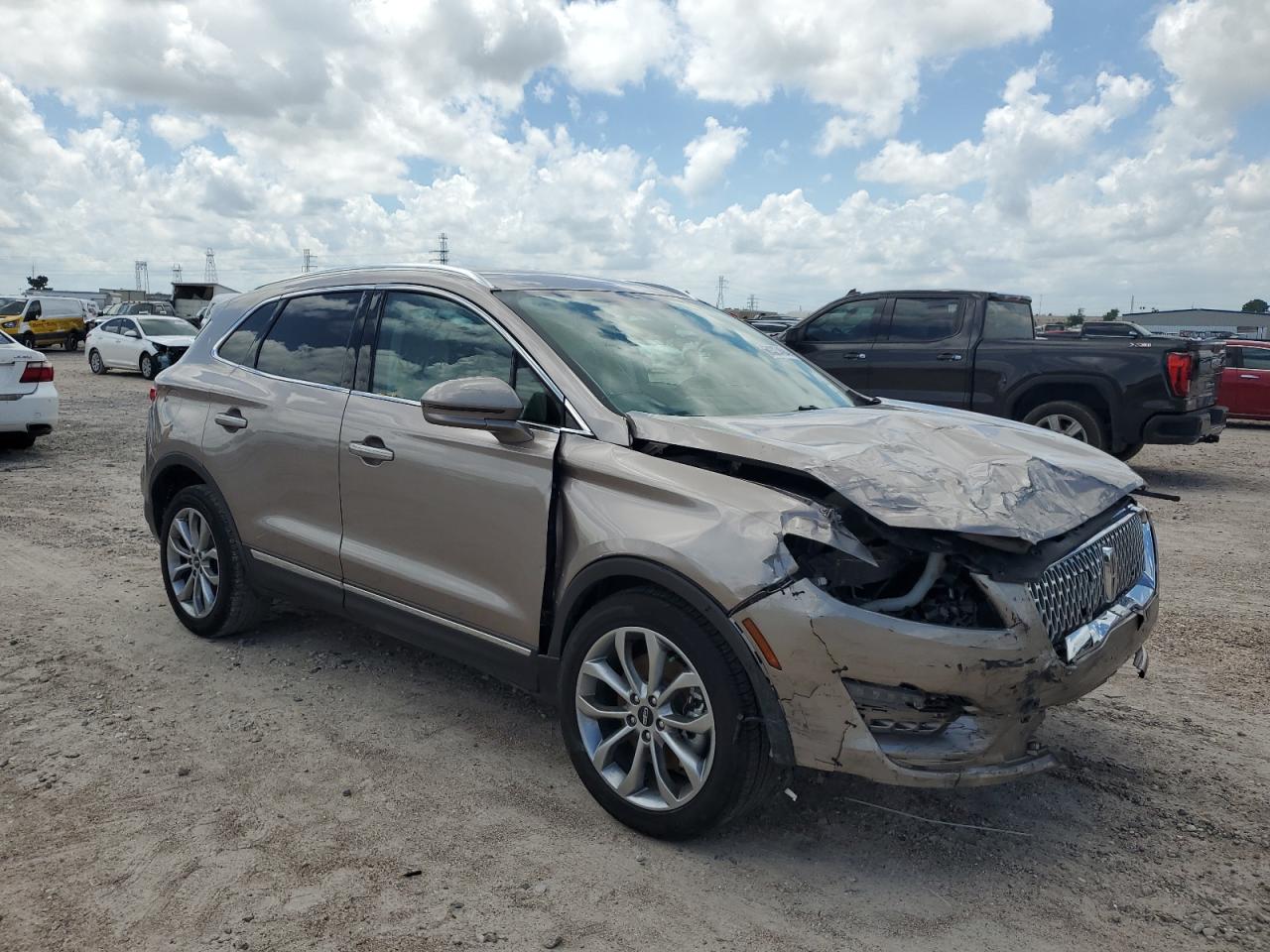 2019 Lincoln Mkc Select vin: 5LMCJ2C96KUL23165