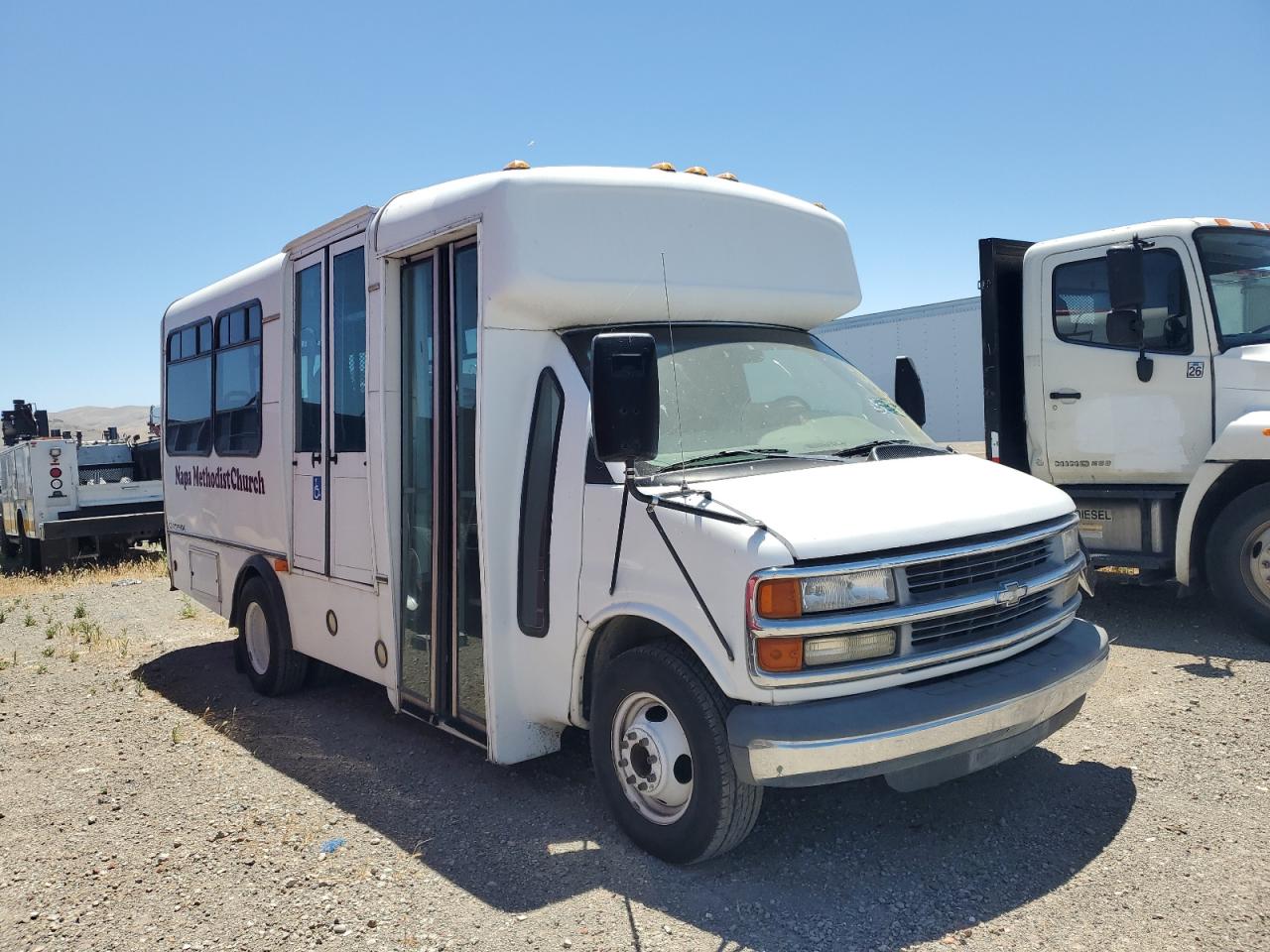 1GBJG31J7Y1229083 2000 Chevrolet Express G3500