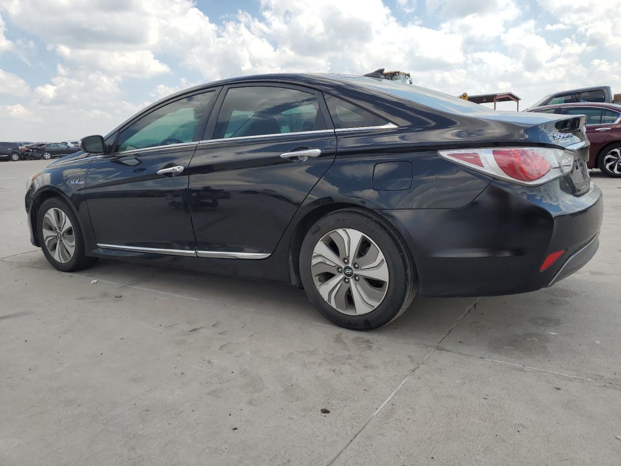 2013 Hyundai Sonata Hybrid vin: KMHEC4A49DA091819