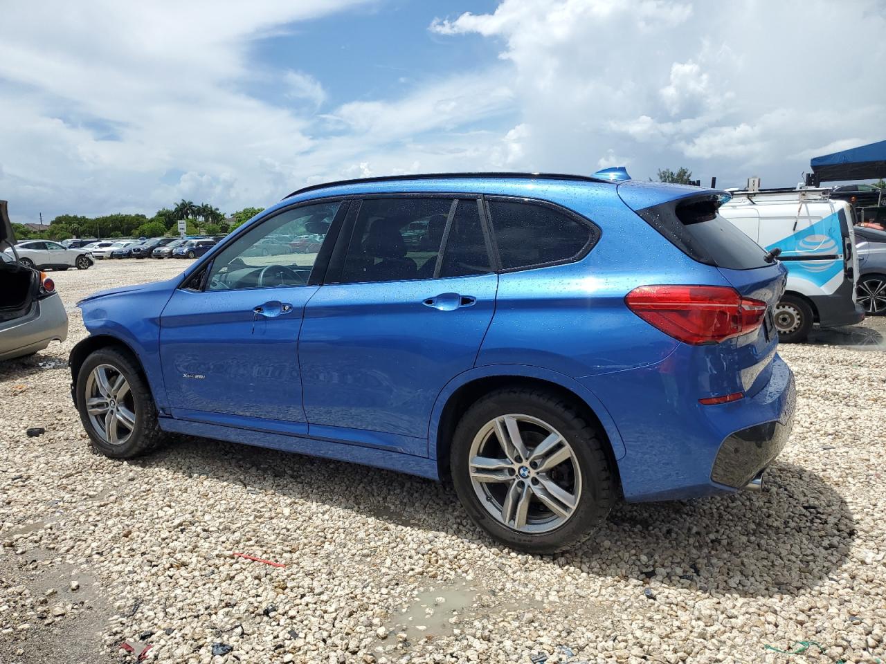 WBXHT3C30H5F75706 2017 BMW X1 xDrive28I