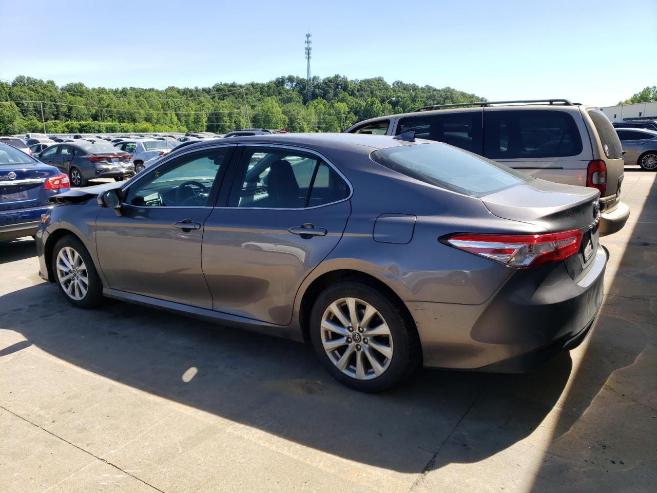 4T1B11HK6KU694170 TOYOTA CAMRY 2019