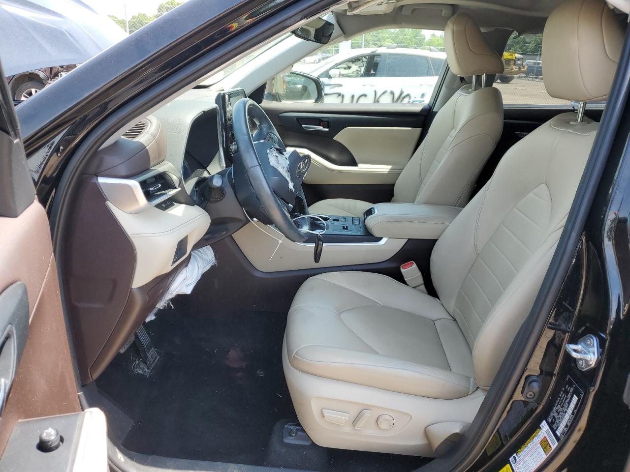 5TDHBRCH4MS035758 2021 Toyota Highlander Hybrid Xle