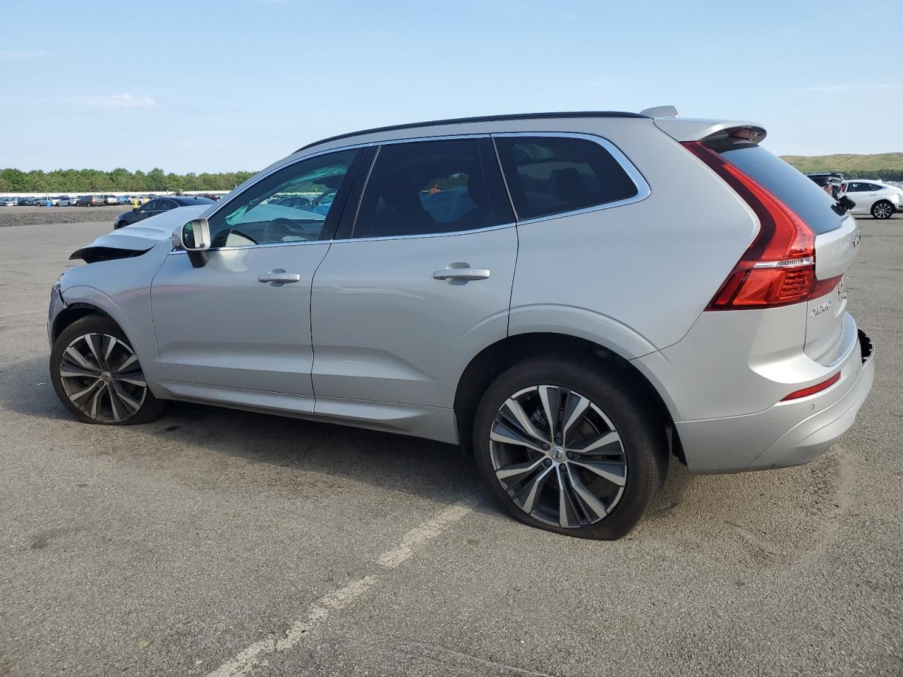 2022 Volvo Xc60 B5 Momentum vin: YV4L12RK9N1010423