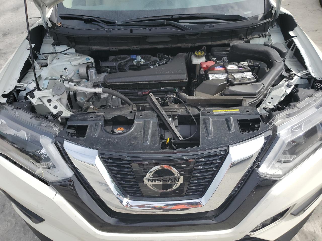 JN8AT2MT3HW404693 NISSAN ROGUE 2017