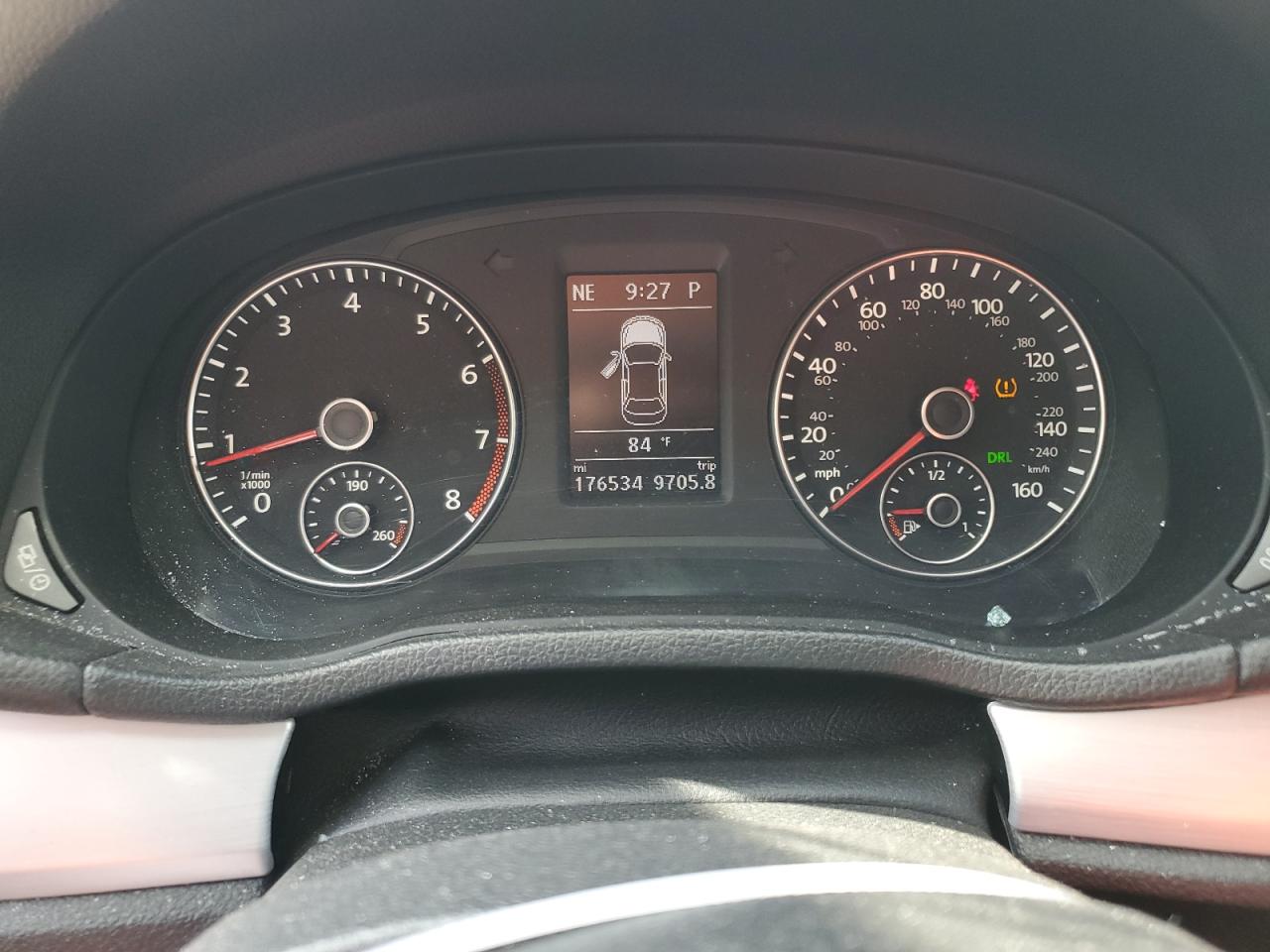 1VWBP7A36DC035469 2013 Volkswagen Passat Se