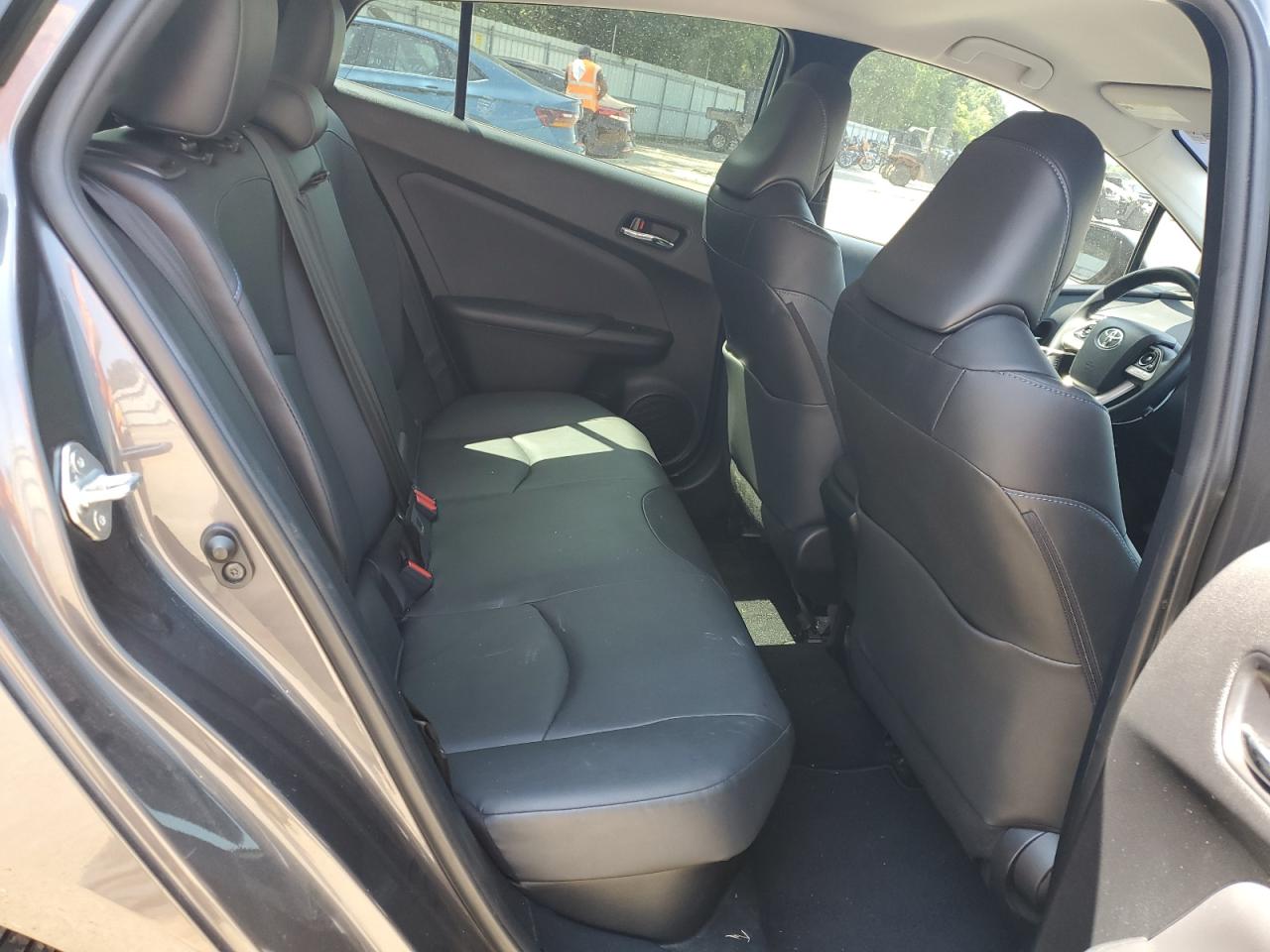 JTDKARFU3J3550457 2018 Toyota Prius