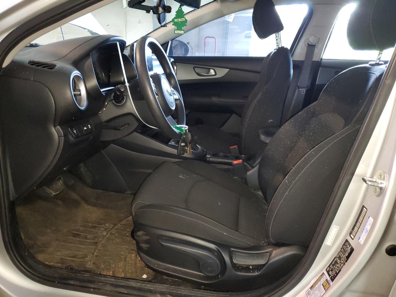 3KPF24AD9ME316510 2021 Kia Forte Fe