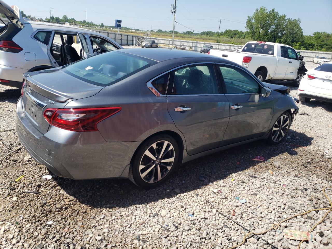 2017 Nissan Altima 2.5 vin: 1N4AL3AP7HC489425