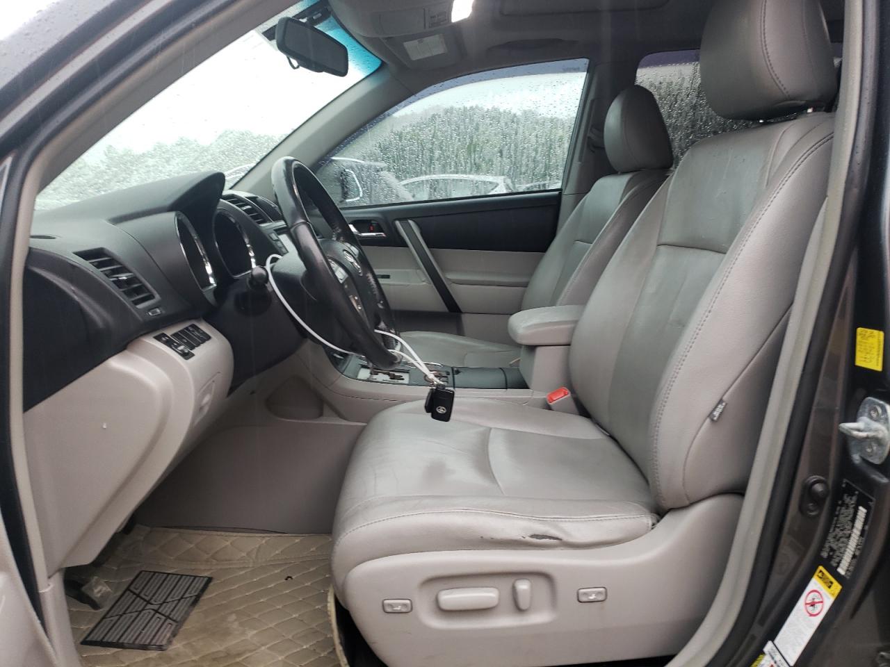 5TDDK3EH9AS032021 2010 Toyota Highlander Limited