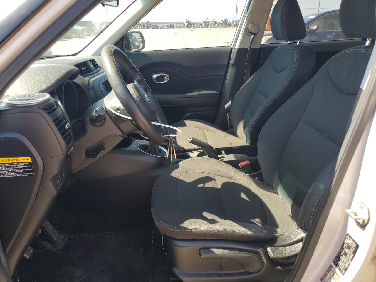 KNDJN2A24F7806781 2015 Kia Soul