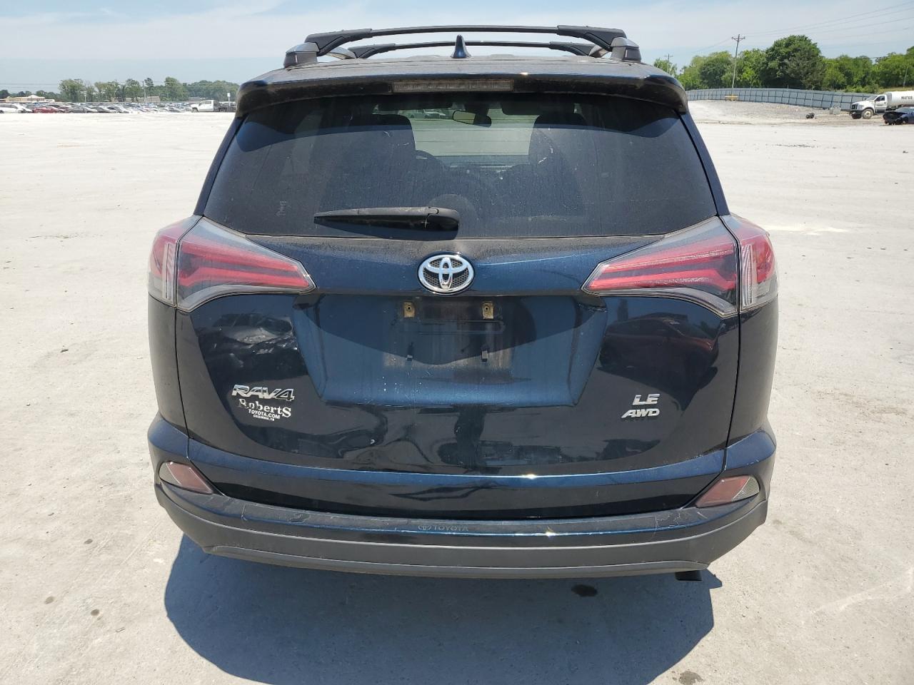 JTMBFREV0JJ748274 TOYOTA RAV4 2018