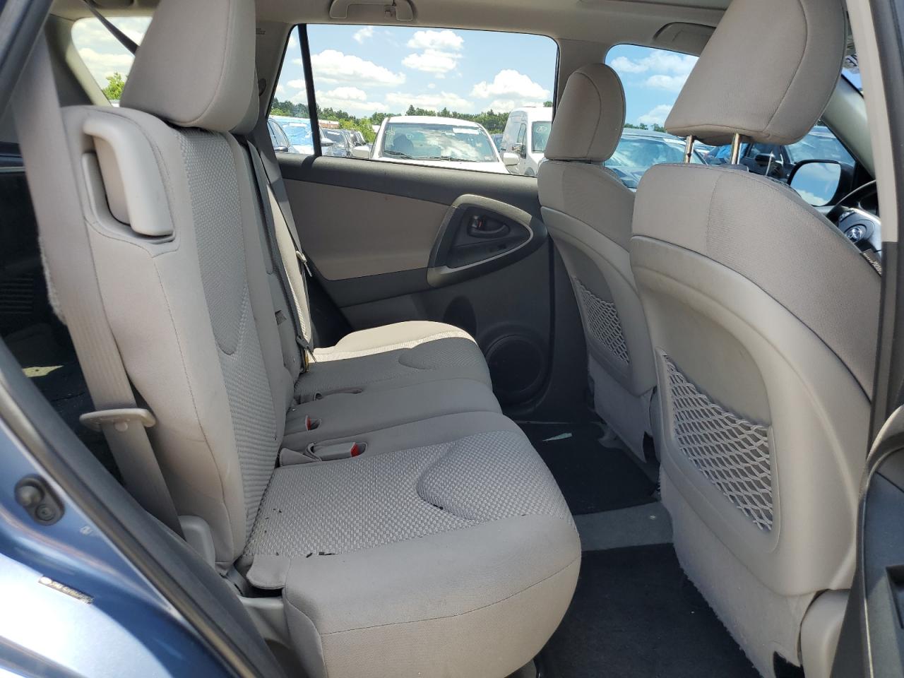 JTMBF4DV9B5049823 2011 Toyota Rav4