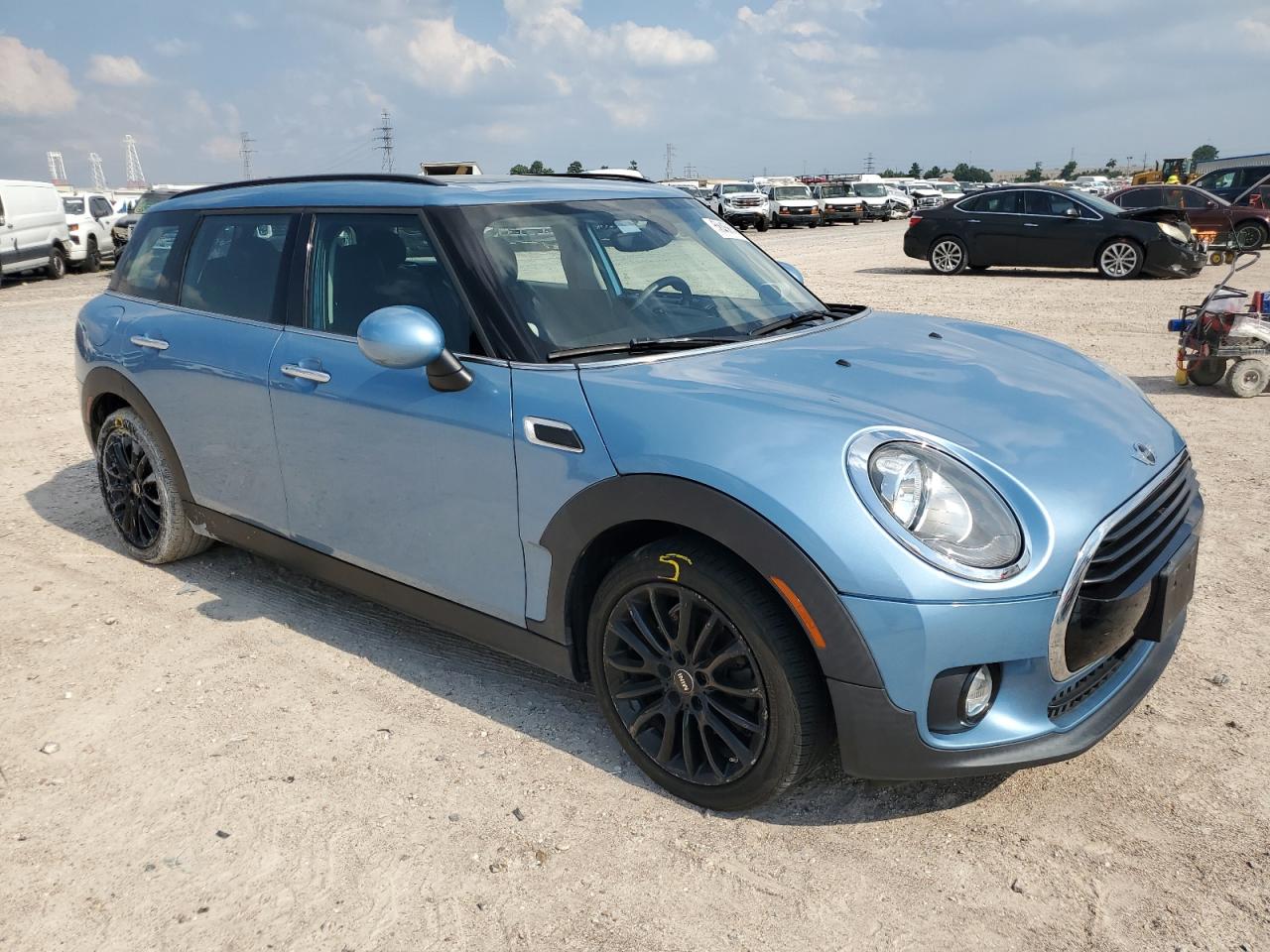 2016 Mini Cooper Clubman vin: WMWLN5C51G2E30363