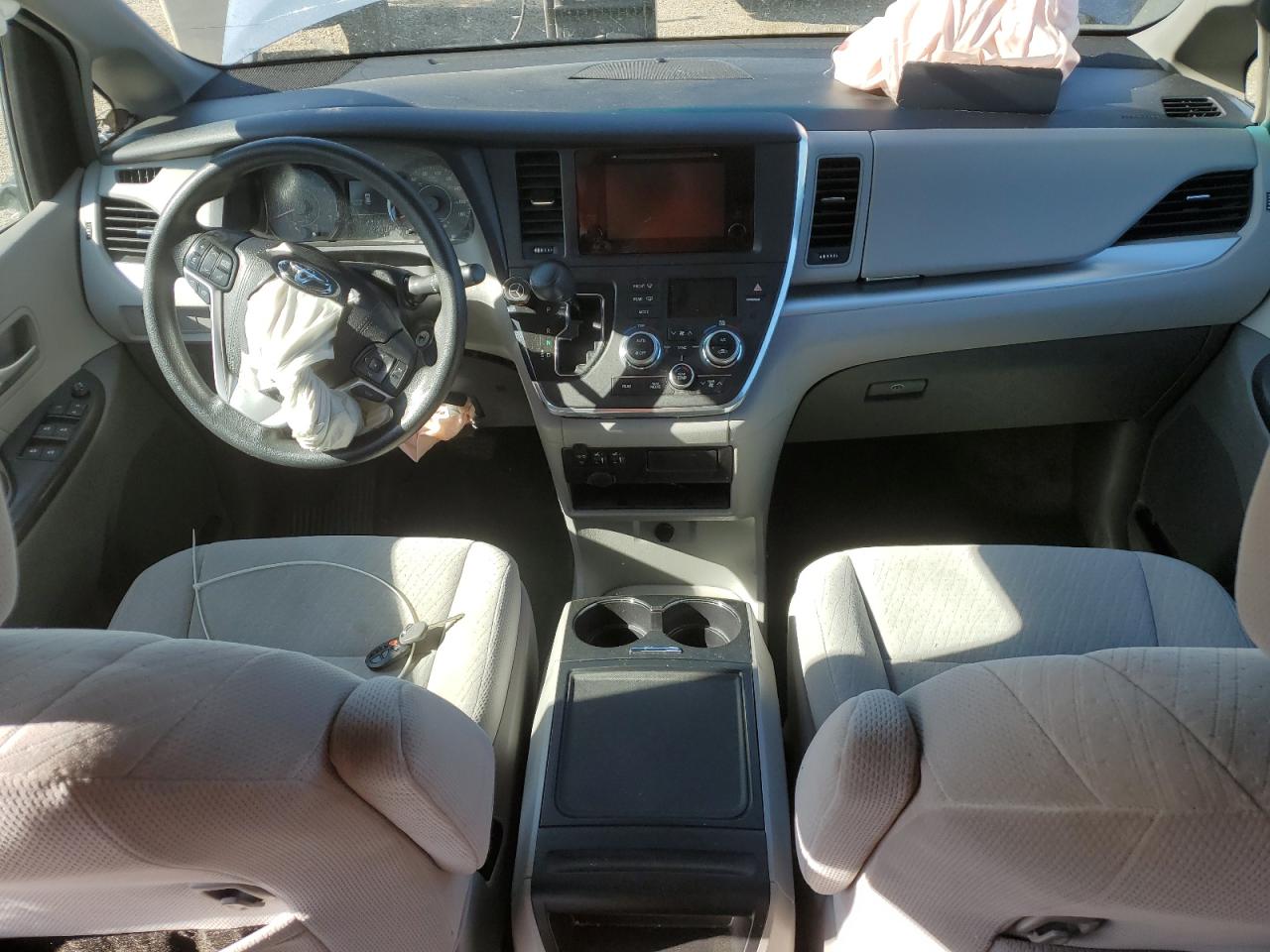5TDKZ3DCXHS826402 TOYOTA All Models 2017