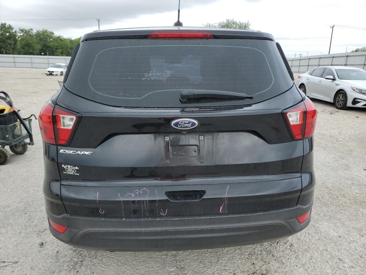 2019 Ford Escape S vin: 1FMCU0F72KUB26115