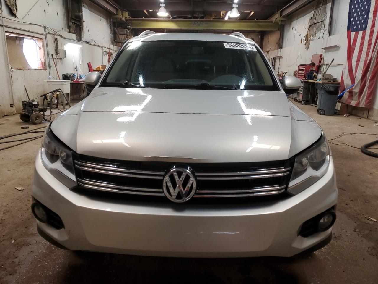 2013 Volkswagen Tiguan S vin: WVGBV7AX6DW526825