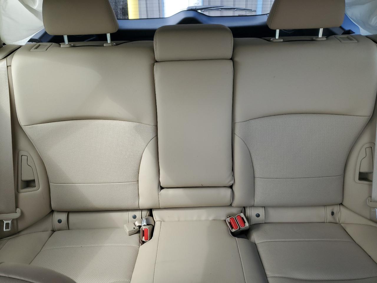 4S4BSANC6G3232635 2016 Subaru Outback 2.5I Limited