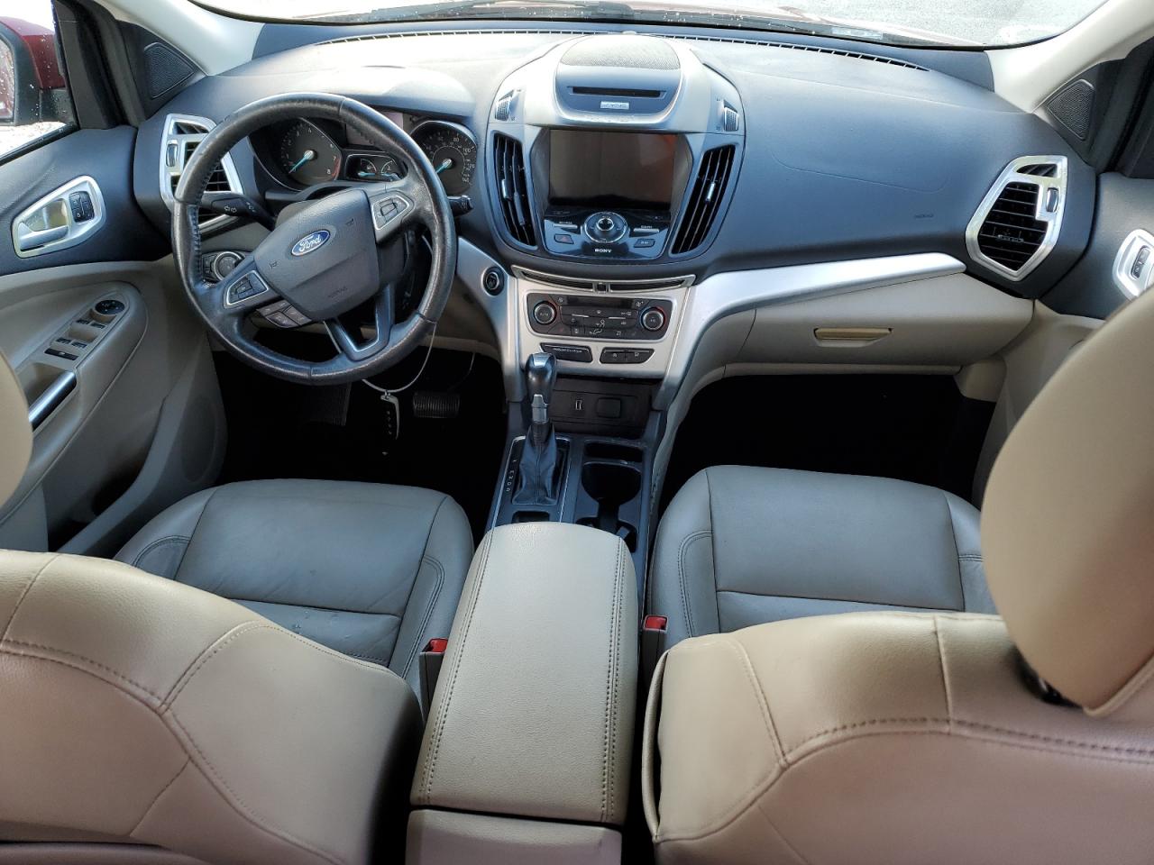 1FMCU0J90HUD04914 FORD ESCAPE 2017