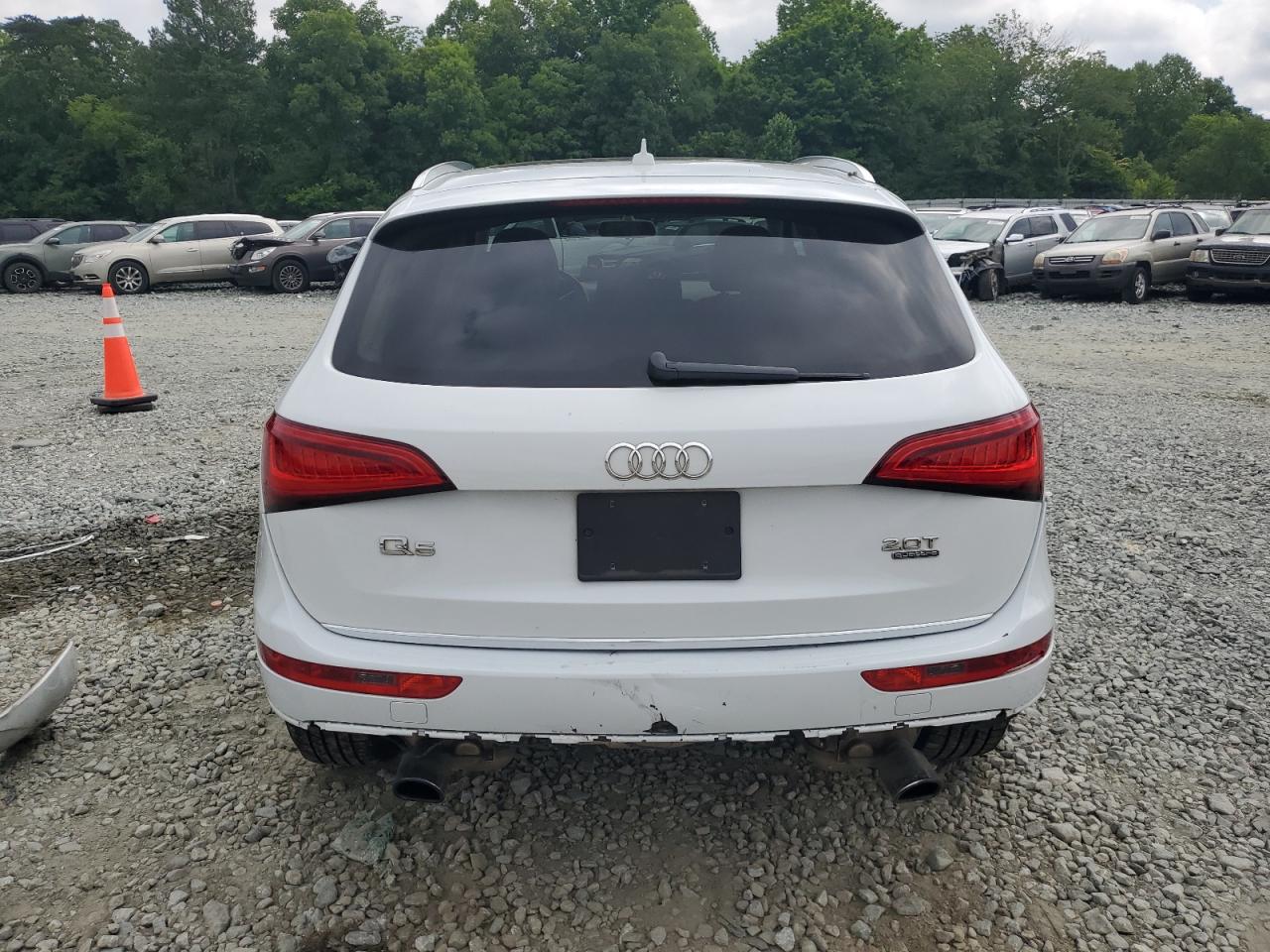 WA1C2AFP4HA076189 2017 Audi Q5 Premium