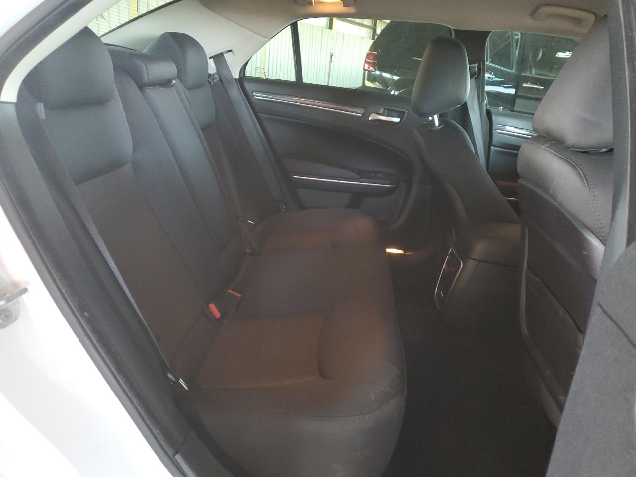 2C3CCAAG3KH740716 2019 Chrysler 300 Touring