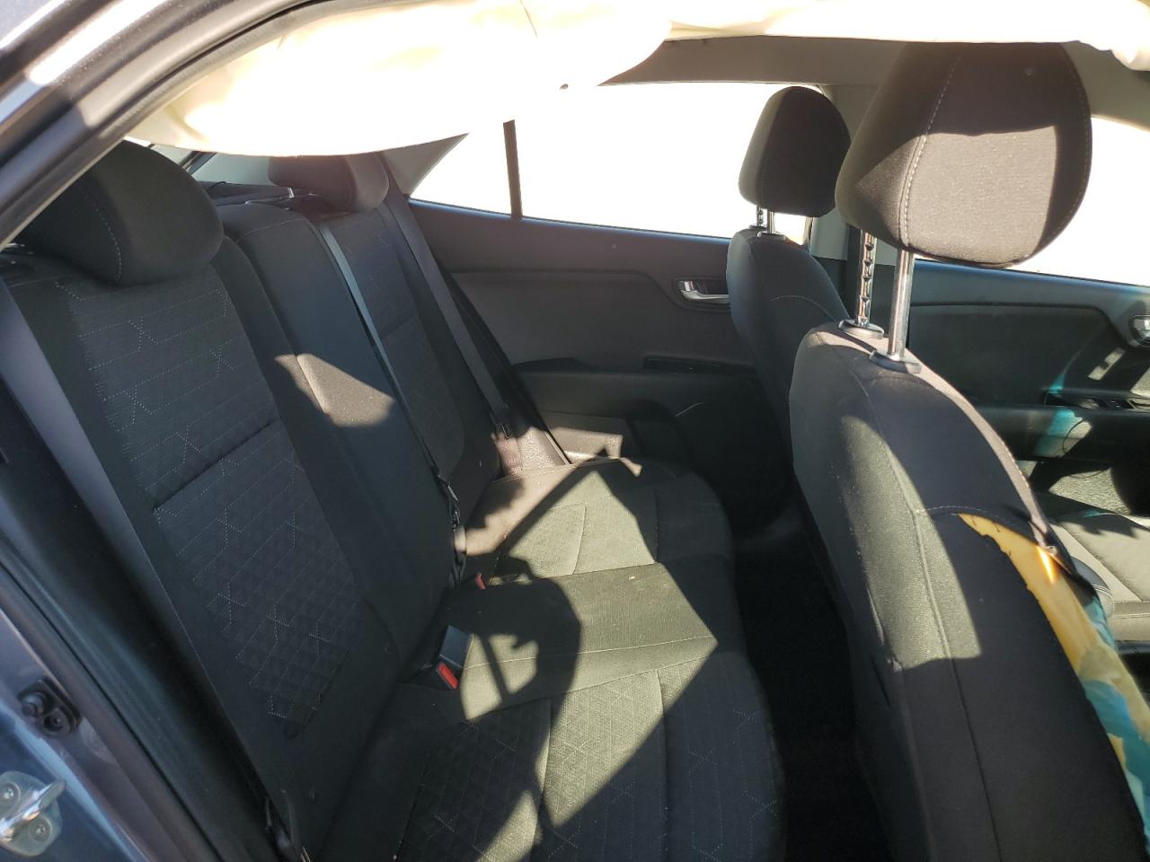 3KPA25AB8KE200047 2019 Kia Rio S