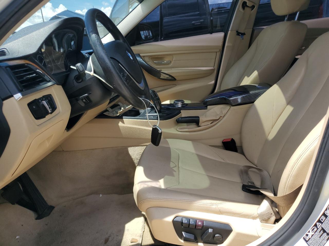 WBA3B3G52FNR89115 2015 BMW 328 Xi