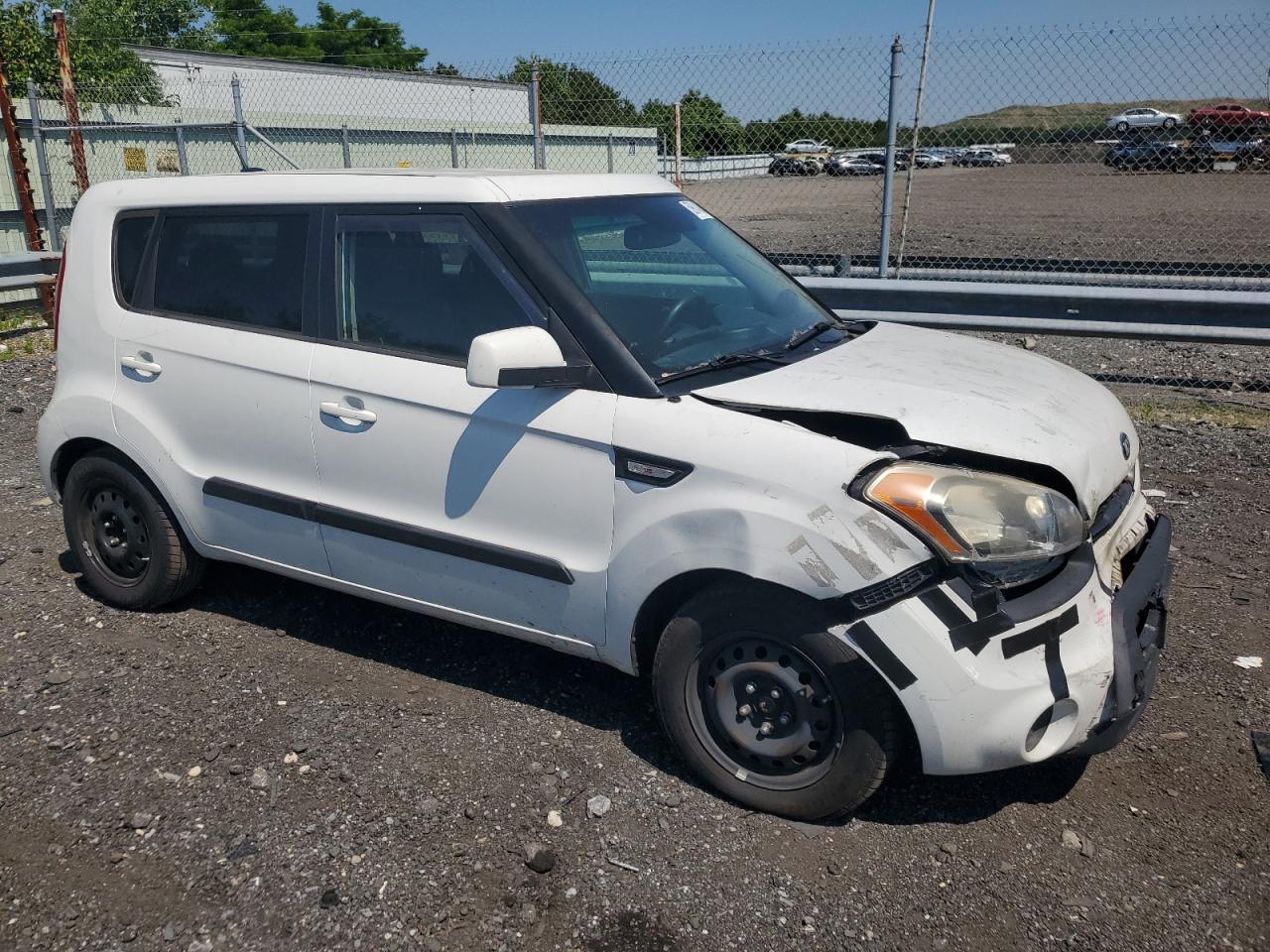 2013 Kia Soul vin: KNDJT2A57D7506908