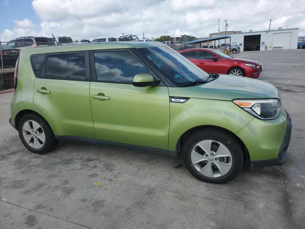 2016 Kia Soul vin: KNDJN2A2XG7864332