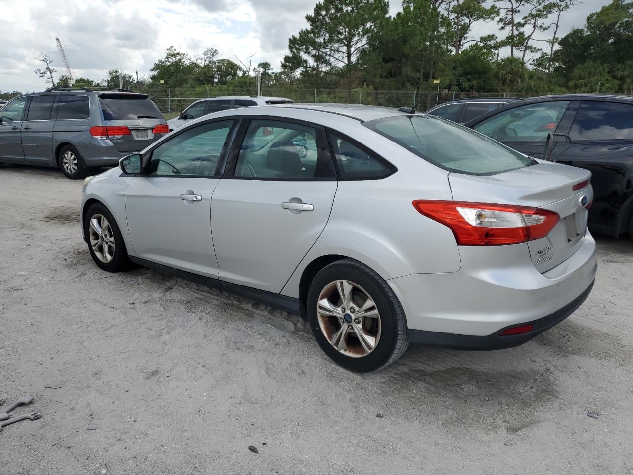 2014 Ford Focus Se vin: 1FADP3F25EL291744