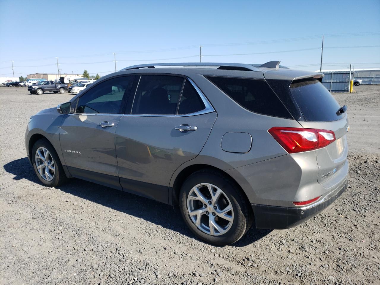 3GNAXXEU1JS586312 CHEVROLET EQUINOX 2018