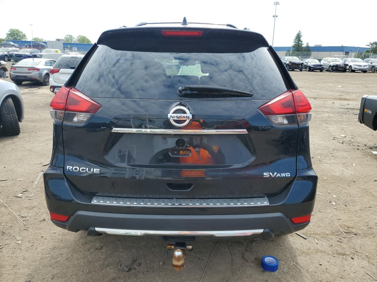 2017 Nissan Rogue Sv vin: 5N1AT2MV0HC815897