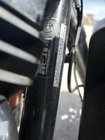 2009 HARLEY-DAVIDSON FLHTCU 1HD1FL4189Y620454