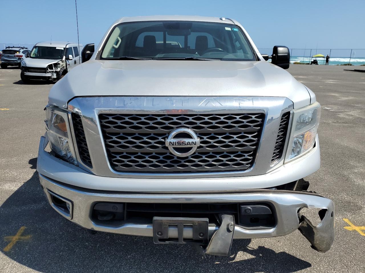 1N6AA1E53HN502055 NISSAN TITAN 2017