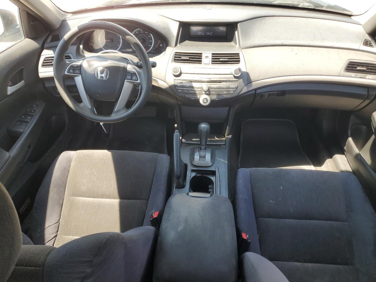 1HGCP2F4XAA192877 2010 Honda Accord Lxp