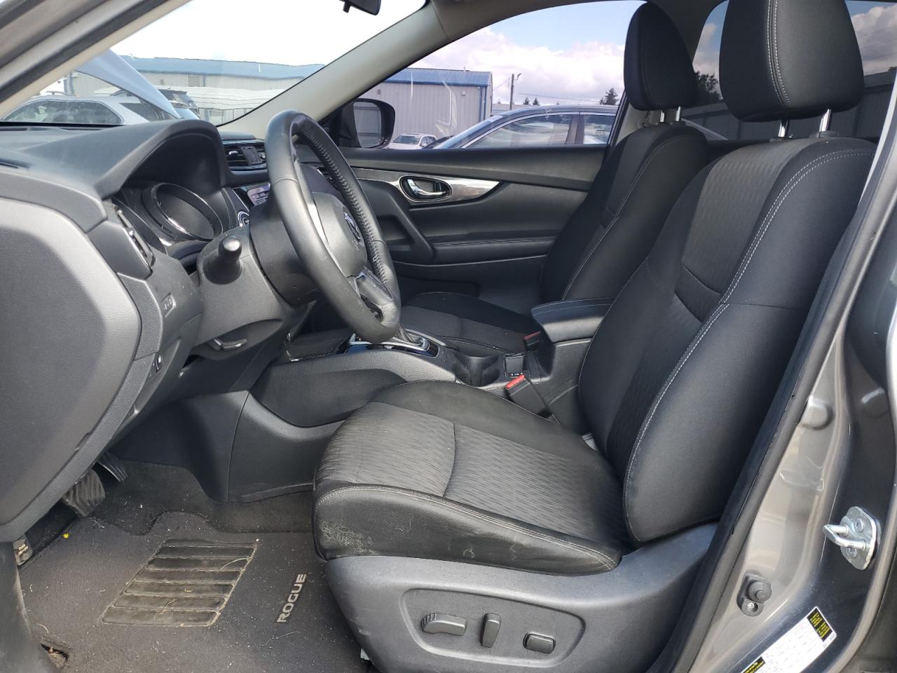 KNMAT2MV2JP618359 NISSAN ROGUE 2018
