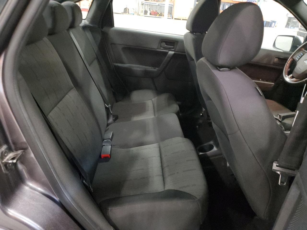 1FAHP3FN0AW296774 2010 Ford Focus Se