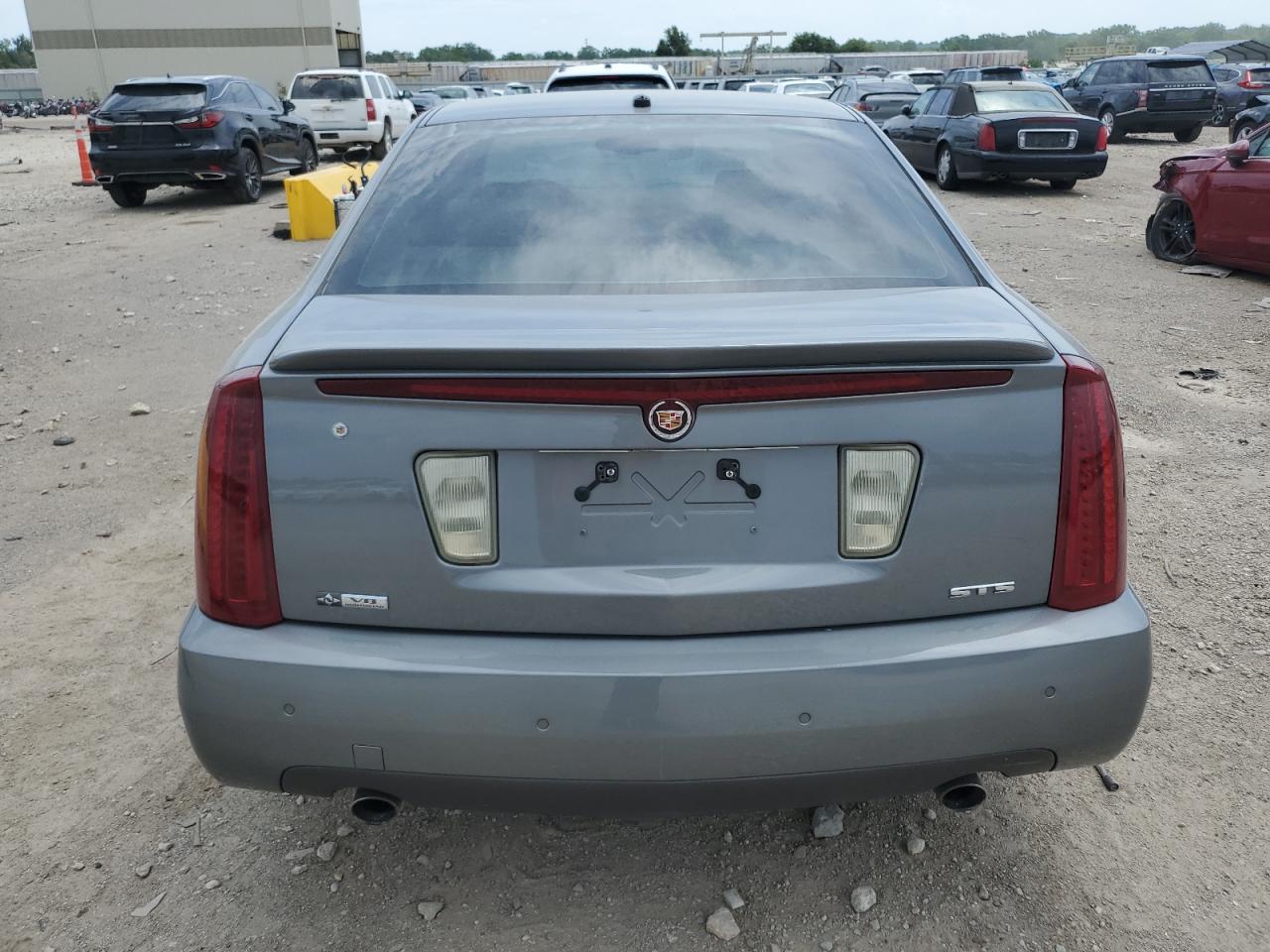 1G6DC67AX50229743 2005 Cadillac Sts