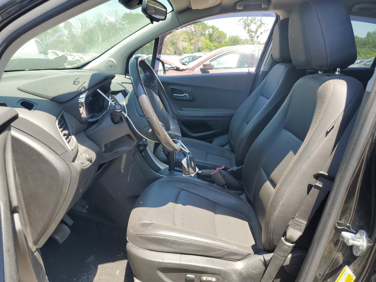 KL7CJPSM5NB524207 2022 Chevrolet Trax 1Lt