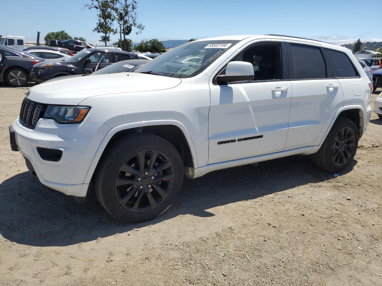 2018 Jeep Grand Cherokee Laredo vin: 1C4RJFAG0JC173553