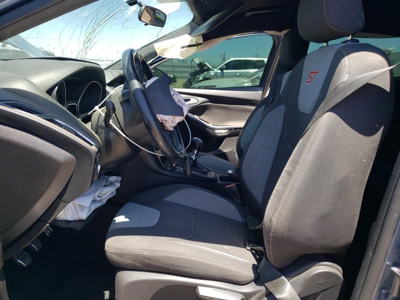 1FADP3L99JL289958 2018 Ford Focus St