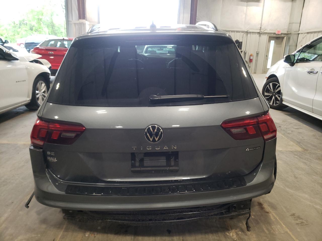 3VV8B7AX3PM067170 2023 Volkswagen Tiguan Se R-Line Black