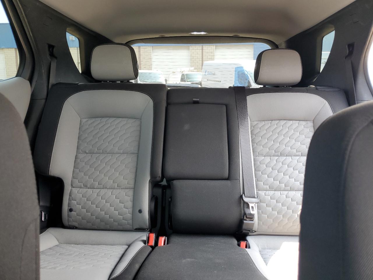 2GNAXHEV7K6215752 2019 Chevrolet Equinox Ls