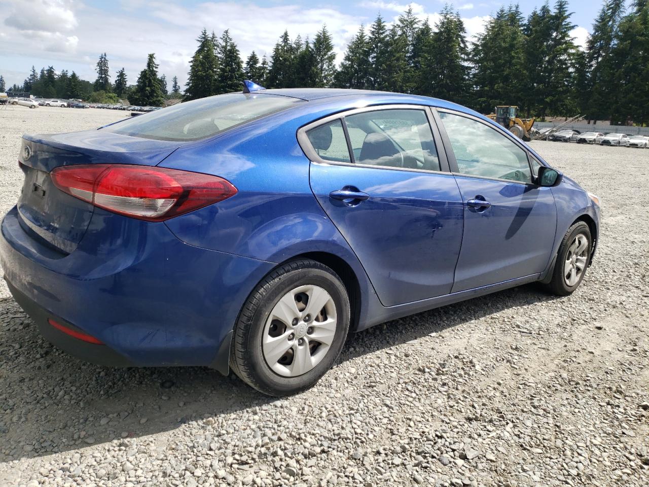 2018 Kia Forte Lx vin: 3KPFK4A73JE168148