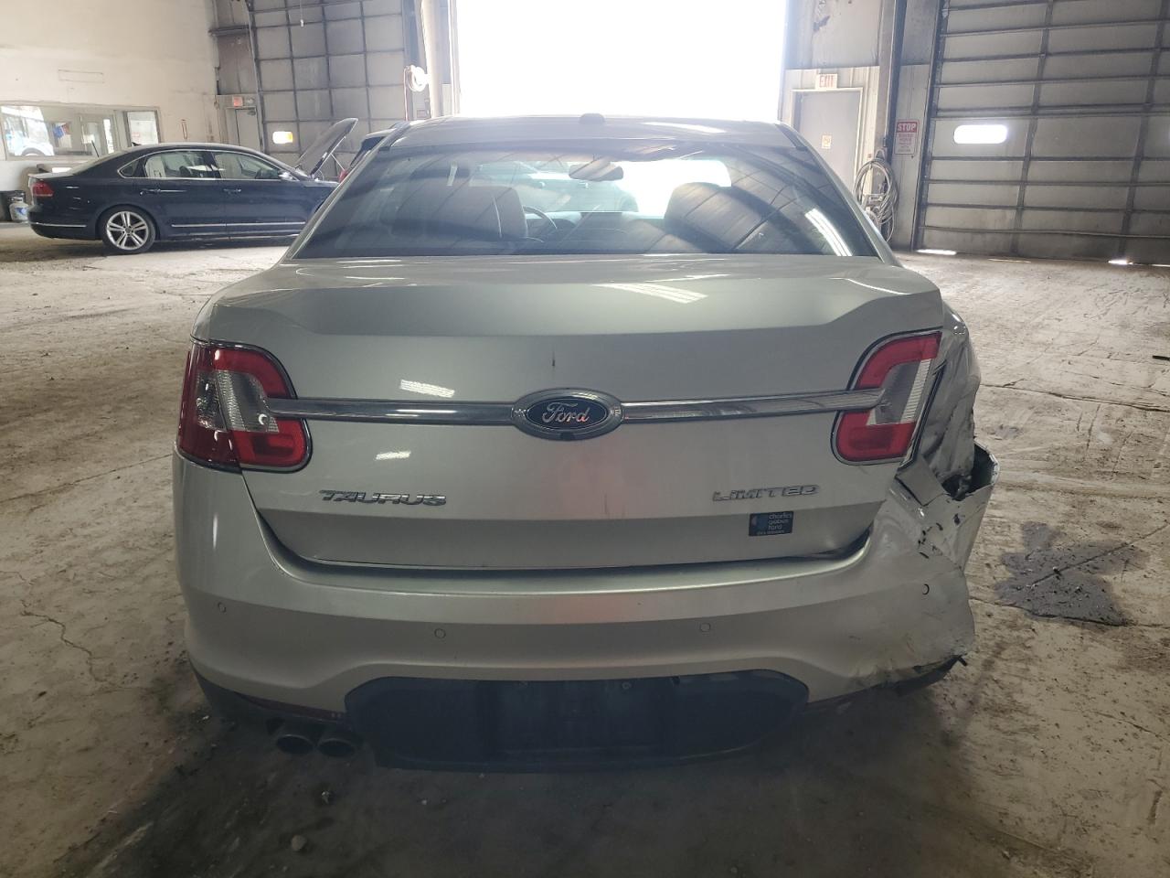 1FAHP2FW4CG117832 2012 Ford Taurus Limited