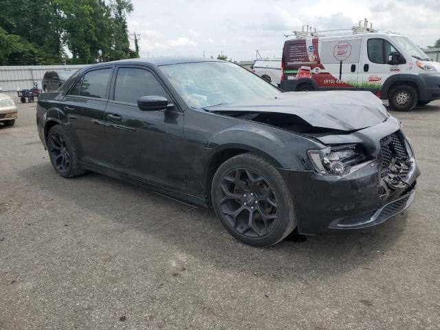 VIN 2C3CCAAGXKH651449 2019 Chrysler 300, Touring no.4