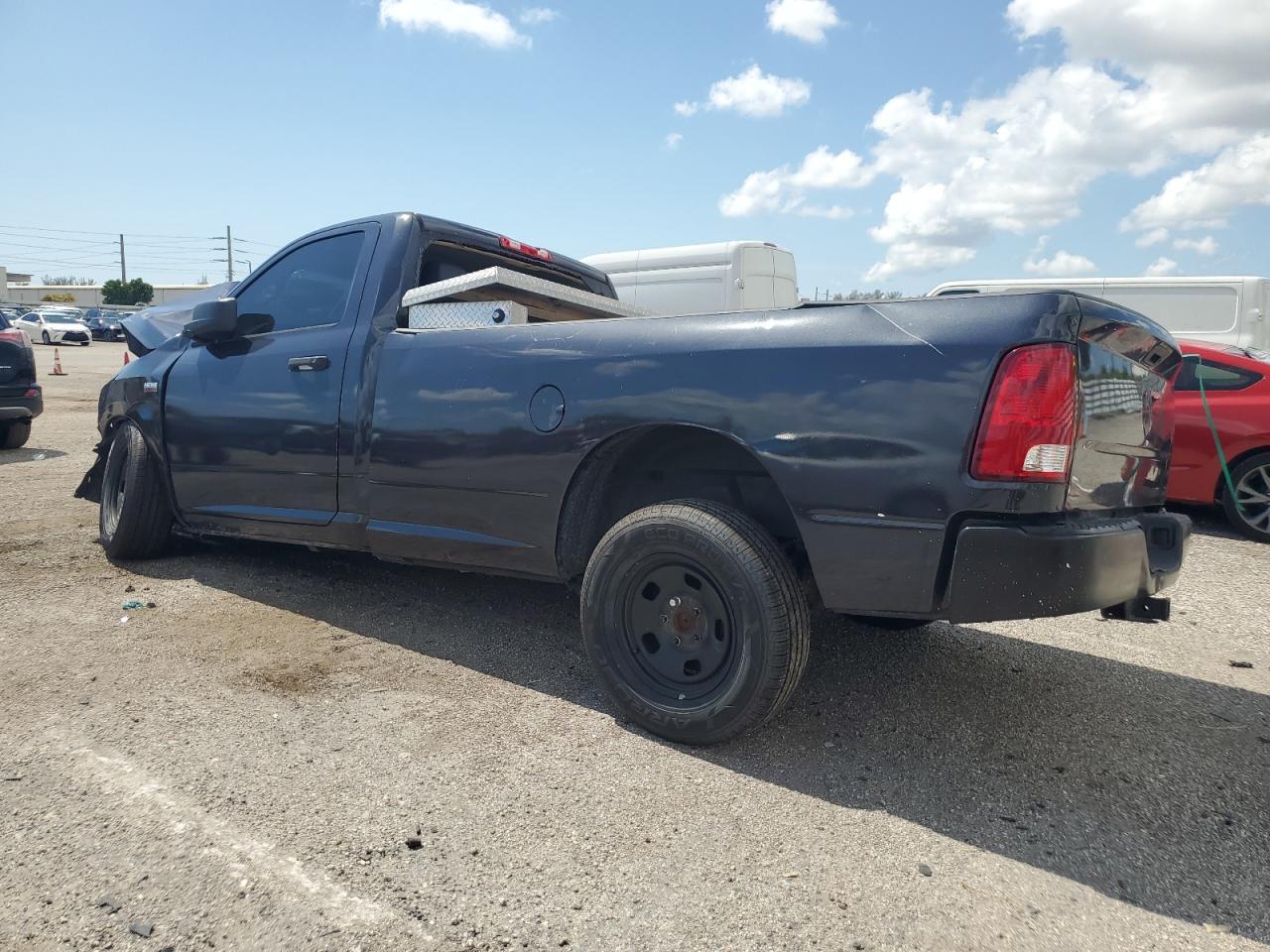 3C6JR6DT6FG683285 2015 Ram 1500 St