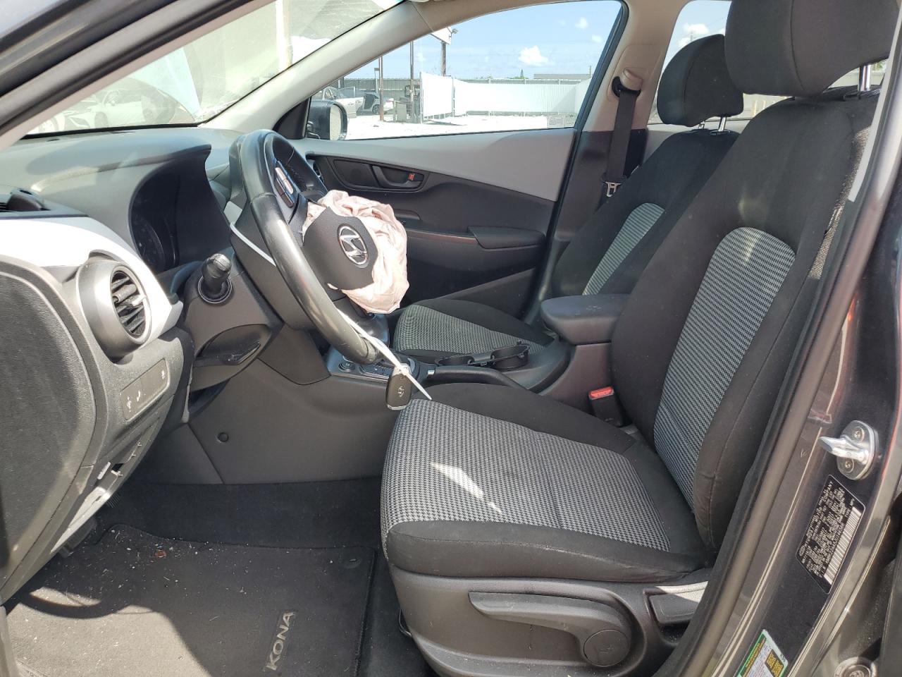 KM8K22AA5JU146566 2018 Hyundai Kona Sel